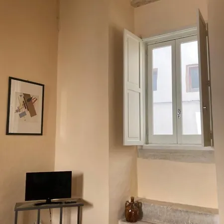 Palazzo Cariddi Bed and Breakfast 4*