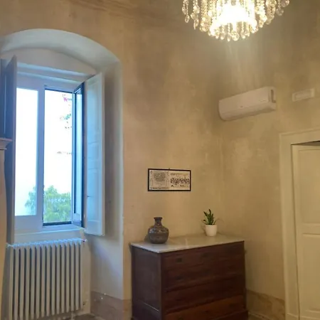 Palazzo Cariddi Bed and Breakfast 4*