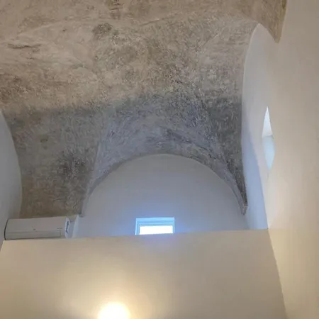 Palazzo Cariddi Bed and Breakfast 4*