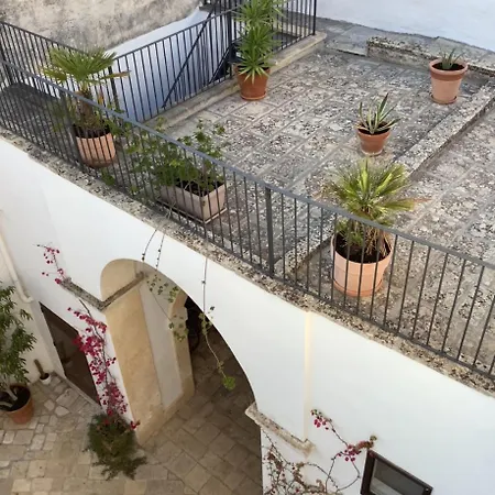 Bed and Breakfast Palazzo Cariddi 4*