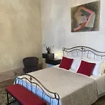 Palazzo Cariddi לינה וארוחת בוקר