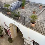 לינה וארוחת בוקר Palazzo Cariddi 4*
