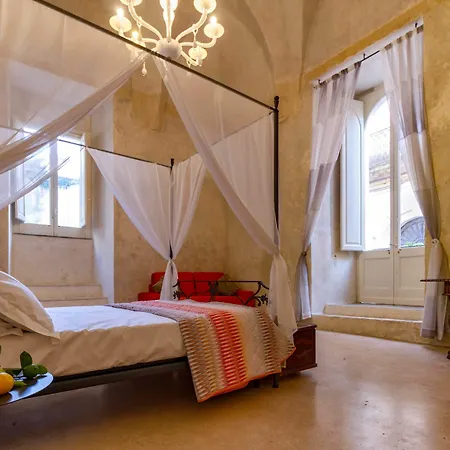 Palazzo Cariddi Bed and breakfast 4*